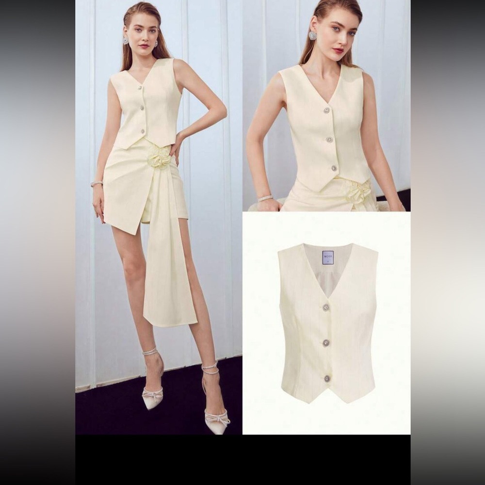 3D ROSETTE DRAPED SKORT SET - Picture 4 of 13